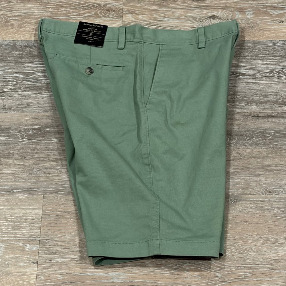 Banana Republic Mens Stretch Emerson Short 30 Sage Green 11" Inseam Chino NWT